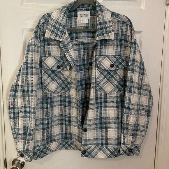 Boston Traders Plaid Shacket - Picture 5 of 7